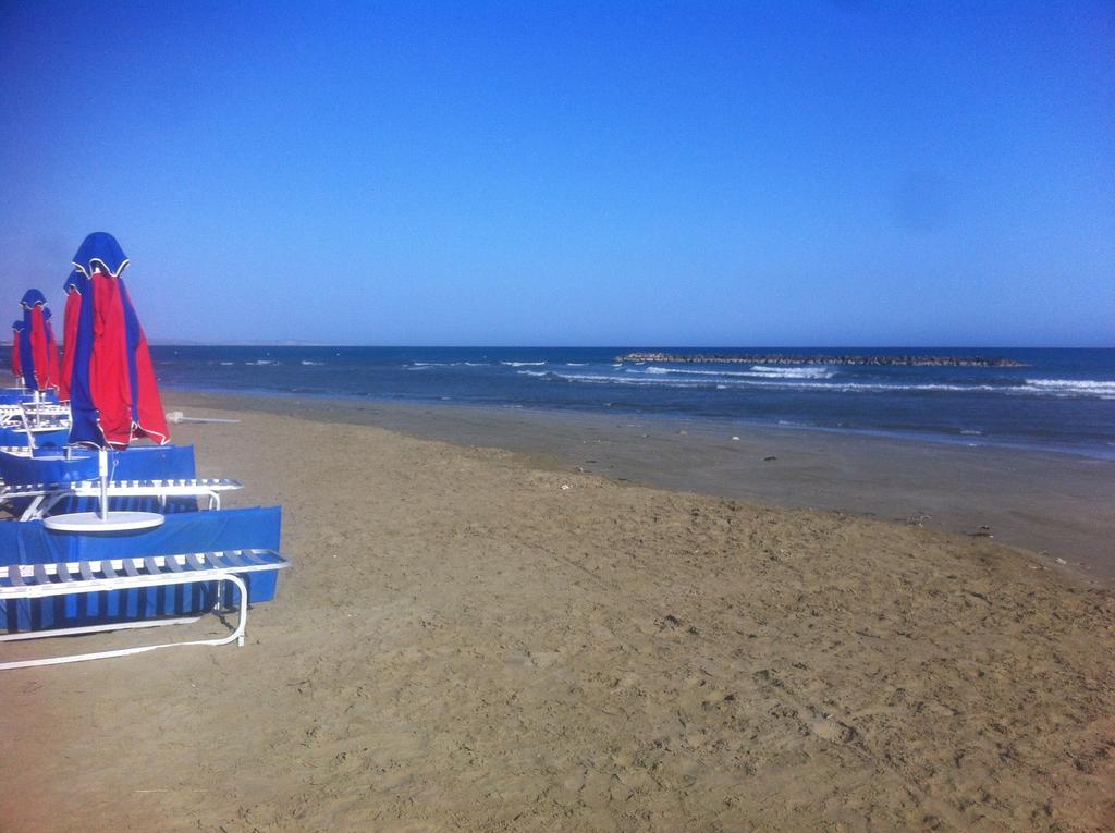 Sandy Beach Apartment 13 فوروكليني الغرفة الصورة