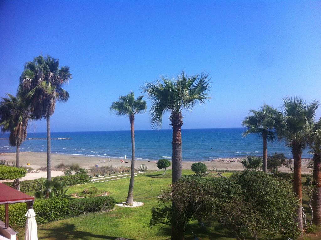 Sandy Beach Apartment 13 فوروكليني الغرفة الصورة